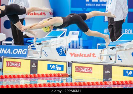 MELBOURNE, AUSTRALIA, 13 DICEMBRE: Lani PALLISTER (AUS) gareggia nelle 400m Heats Freestyle femminili nel primo giorno del FINA World Short Course 2022 Foto Stock