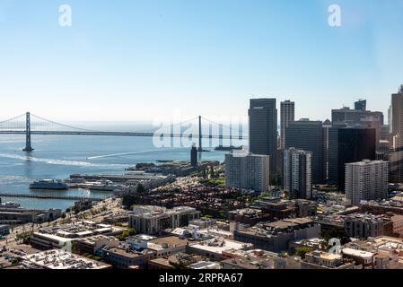 Vista di San Francisco - Oakland Bay Bridge dalla Coit Tower Foto Stock