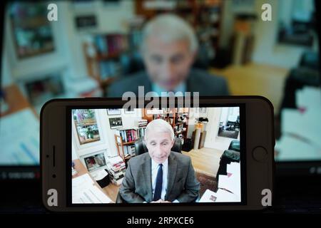 200517 -- PECHINO, 17 maggio 2020 -- Anthony Fauci, direttore del National Institute of Allergy and Infectious Diseases, parla durante un'audizione in teleconferenza ospitata da una commissione del Senato sulla risposta della Casa Bianca al coronavirus a Washington D.C., negli Stati Uniti, 12 maggio 2020. PER ANDARE CON I TITOLI DI XINHUA DEL 17 MAGGIO 2020 U.S.-COVID-19-CONTROVERAL HANDLING LIUXJIE PUBLICATIONXNOTXINXCHN Foto Stock