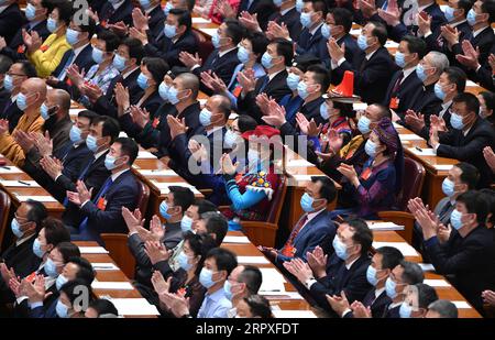 200521 -- PECHINO, 21 maggio 2020 -- la terza sessione del 13° Comitato Nazionale della Conferenza consultiva politica del popolo cinese, CPPCC, apre presso la grande sala del popolo a Pechino, capitale della Cina, il 21 maggio 2020. DUE SESSIONSCHINA-PECHINO-CPPCC-SESSIONE ANNUALE-APERTURA CN YINXBOGU PUBLICATIONXNOTXINXCHN Foto Stock