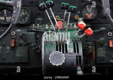 East Kirkby, Lincolnshire, Regno Unito, 2023. Il North American B-25 Mitchell è un bombardiere medio statunitense introdotto nel 1941 Foto Stock