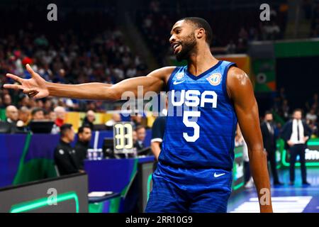 Asia Arena, Manila, Filippine. 5 settembre 2023. Mikal Bridges (USA), 5 SETTEMBRE 2023 - Basket - FIBA World Cup 2023 - incontro dei quarti di finale tra Italia 63-100 USA al Mall of Asia Arena di Manila, Filippine. Credito: SportsPressJP/AFLO/Alamy Live News Foto Stock