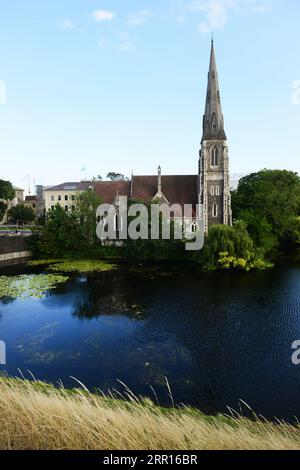 Una vista sul St Chiesa di Alban dal Kastellet di Copenaghen, Danimarca. Foto Stock