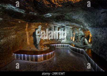 WIELICZKA, POLONIA - 24 MAGGIO 2023: Miniera di sale sotterranea di Wieliczka (XIII secolo), una delle più antiche miniere di sale del mondo, vicino a Cracovia, Polonia. Foto Stock