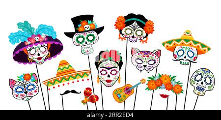Cabina fotografica maschere e oggetti di scena per le vacanze di Halloween per dia de Los Muertos, volti dei cartoni animati vettoriali. Giorno di vacanza morta maschere di Catrina calavera, teschio in sombrero, corona di calendula e chitarra Illustrazione Vettoriale