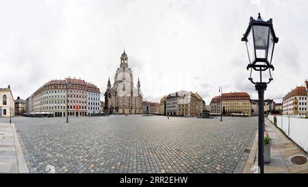 Vista sulla città di Dresda con la chiesa di nostra Signora e gli edifici storici, Dresda, Sassonia, Germania Foto Stock