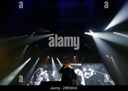 5 settembre 2023, Madrid, Madrid, Spagna: La leggendaria band argentina 'Los Fabulosos Cadillacs', è vista sul palco, durante un concerto del loro ultimo tour 'El leÃ³n del ritmo', al WiZink Center di Madrid (Spagna). Il gruppo torna in Spagna nel 2023 per offrire tre spettacoli nelle città di Barcellona, Madrid e Saragozza, recuperando i loro più grandi successi e cogliendo l'occasione per celebrare trent'anni di pubblicazione del loro più grande successo, "Matador", il che li ha resi uno dei gruppi più venduti e popolari del suo momento. I Los Fabulosos Cadillacs sono un gruppo ska argentino di Buenos Aires An Foto Stock