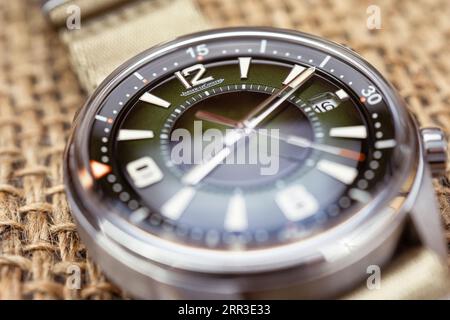 Fotografie della data Polaris Jaeger LeCoultre (JLC) con quadrante verde di degradazione. Foto Stock