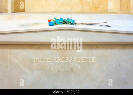 La tomba di Pierre Brossolette nella cripta del Pantheon a Parigi, in Francia Foto Stock