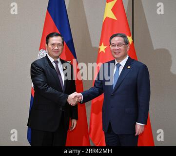 Giacarta, Indonesia. 6 settembre 2023. Il Premier cinese li Qiang incontra il primo ministro cambogiano Hun Manet a margine degli incontri dei leader sulla cooperazione nell'Asia orientale a Giacarta, Indonesia, 6 settembre 2023. Crediti: Zhang Ling/Xinhua/Alamy Live News Foto Stock