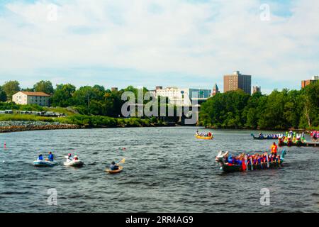 Corse di draghi cinesi del Rhode Island e Festival di Taiwan Day Foto Stock