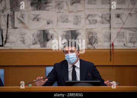 210113 -- ROMA, 13 gennaio 2021 -- il senatore italiano Matteo Renzi parla durante una conferenza stampa a Roma, 13 gennaio 2021. Matteo Renzi, ex primo ministro, ha annunciato mercoledì che il suo partito Italia Viva sta ritirando i suoi membri dal governo di coalizione del primo Ministro Giuseppe Conte. Via Xinhua ITALIA-ROMA-RENZI-COALIZIONE GOVERNO-CRISI Pool PUBLICATIONxNOTxINxCHN Foto Stock