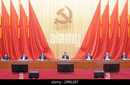 210122 -- PECHINO, 22 gennaio 2021 -- il segretario generale del Comitato centrale del PCC del Partito Comunista Cinese Xi Jinping, anche presidente cinese e presidente della Commissione militare centrale, si rivolge alla quinta sessione plenaria della 19a Commissione centrale del PCC per l'ispezione della disciplina CCDI a Pechino, capitale della Cina, 22 gennaio 2021. CHINA-BEIJING-XI JINPING-CCDI-SESSIONE PLENARIA CN SHENXHONG PUBLICATIONXNOTXINXCHN Foto Stock