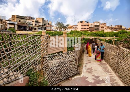 Vrindavan, Uttar Pradesh 18 ottobre 2019: Nidhivan è uno dei luoghi più sacri, misteriosi e sacri per gli indù della città Santa. Foto Stock