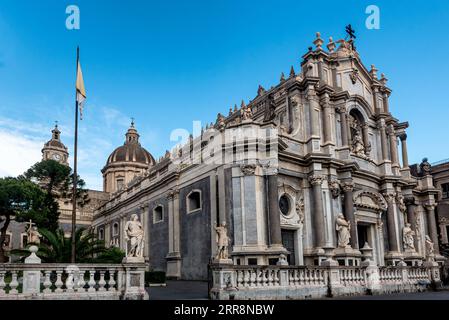 Cattedrale di Sant'Agata in Piazza del Duomo a Catania, Sicilia, Italia Foto Stock