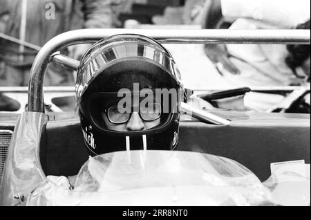 55° targa Florio 1971 - Andrea De Adamich # 2 Alfa Romeo 33/3 Foto Stock