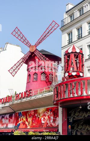Teatro di cabaret Moulin Rouge, Place Blanche, Boulevard de Clichy, quartiere Pigalle, Parigi, Île-de-France, Francia Foto Stock