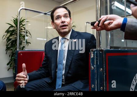 Washington, Stati Uniti. 7 settembre 2023. Il senatore degli Stati Uniti Marco Rubio (R-FL) parla con i giornalisti vicino alla metropolitana del Senato nel Campidoglio degli Stati Uniti. (Foto di Michael Brochstein/Sipa USA) credito: SIPA USA/Alamy Live News Foto Stock