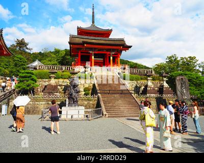 Kyoto, Giappone - Templi, Santuari, mercati e Giardini nella vecchia capitale imperiale e cuore culturale del Giappone Foto Stock