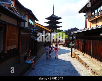 Kyoto, Giappone - Templi, Santuari, mercati e Giardini nella vecchia capitale imperiale e cuore culturale del Giappone Foto Stock