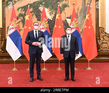 220205 -- PECHINO, 5 febbraio 2022 -- il presidente cinese Xi Jinping incontra il presidente serbo Aleksandar Vucic in visita alla grande sala del popolo di Pechino, capitale della Cina, 5 febbraio 2022. CHINA-PECHINO-XI JINPING-RIUNIONE DEL PRESIDENTE SERBO CN SHENXHONG PUBLICATIONXNOTXINXCHN Foto Stock