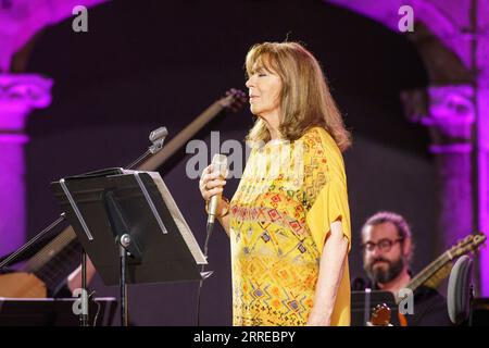 Christina Pluhar con Arpeggiata e Maria del Mar Bonet, Pollensa festival, Maiorca, Isole Baleari, Spagna. Foto Stock