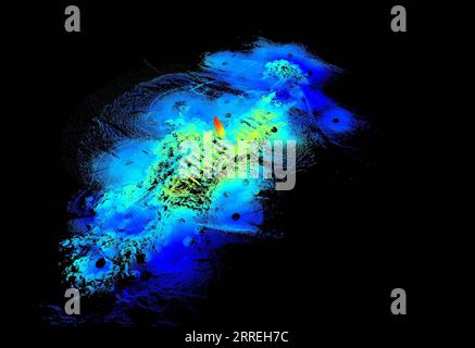 220302 -- SHANGHAI, 2 marzo 2022 -- la foto di Handout mostra una scansione sonar scattata nel 2021 di Yangtze No. 2 Ancient Shipwreck . Il recupero di un relitto di 160 anni fa, il più grande e meglio conservato relitto di legno scoperto sott'acqua in Cina fino ad oggi, è iniziato mercoledì. Questa nave affondata, con un gran numero di reliquie culturali, era una nave mercantile durante il regno dell'imperatore Tongzhi 1862-1875 nel periodo della dinastia Qing. Chiamata Yangtze No. 2 Ancient Shipwreck, la nave è stata trovata sommersa a una profondità di 5,5 metri sotto il fondale marino nelle acque del bacino di Hengsha nel nord-est dell'isola di Hengsha nello Shan Foto Stock