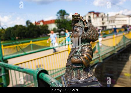 Uzhhorod, Ucraina - 24 agosto 2023: Mini scultura della Statua della libertà Foto Stock