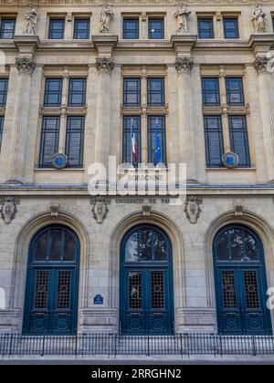 Ingresso all'Università Paris-Sorbonne, Faculté des Lettres, Sorbonne Université, Parigi Francia, Europa, UE. Foto Stock