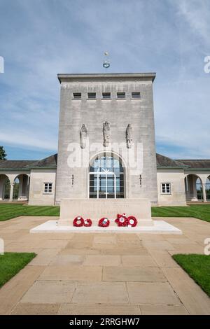 Runnymede Air Force Memorial, Surrey, Inghilterra, Regno Unito, che commemora per nome oltre 20.000 uomini e donne delle forze aeree uccisi nella seconda guerra mondiale Foto Stock