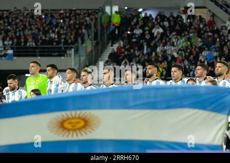 Buenos Aires, Argentina. 8 settembre 2023. BUENOS AIRES, ARGENTINA - 7 SETTEMBRE: Giocatori argentini prima della partita di qualificazione della Coppa del mondo FIFA 2026 tra Argentina ed Ecuador all'Estadio Más Monumental Antonio Vespucio liberi il 7 settembre 2023 a Buenos Aires, Argentina. (Foto di Florencia Tan Jun/Pximages) credito: PX Images/Alamy Live News Foto Stock