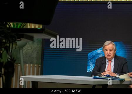 220622 -- NAZIONI UNITE, 22 giugno 2022 -- il Segretario generale delle Nazioni Unite Antonio Guterres parla durante un servizio commemorativo virtuale presso la sede delle Nazioni Unite a New York, il 22 giugno 2022. Guterres mercoledì ha reso omaggio ai 485 membri del personale delle Nazioni Unite che hanno perso la vita nell'esercizio delle loro funzioni l'anno scorso. /Handout via Xinhua un-GUTERRES-MEMORIAL SERVICE MarkxGarten/UNxPhoto PUBLICATIONxNOTxINxCHN Foto Stock