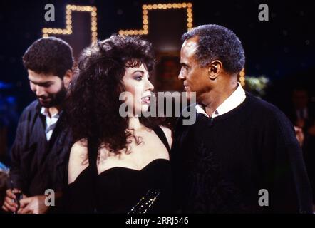 Jennifer Rush, amerikanische Rock und Pop Sängerin, hier mit Harry Belafonte, circa 1987. Foto Stock