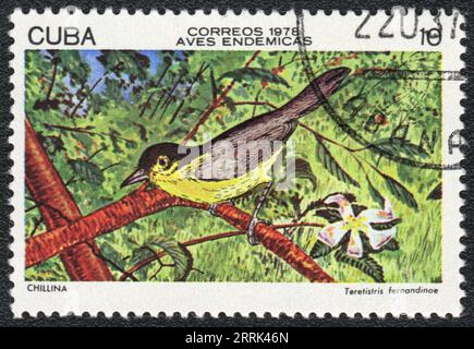 Un francobollo stampato a CUBA mostra uccello Warbler dalla testa gialla (Teretistris fernandinae), dalla serie Cuban Birds, circa 1978 Foto Stock