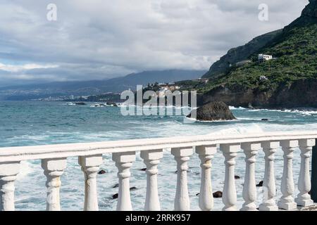 Tenerife, Isole Canarie, Costa Nord, San Juan de la Rambla, Viewpoint, Parapet Foto Stock