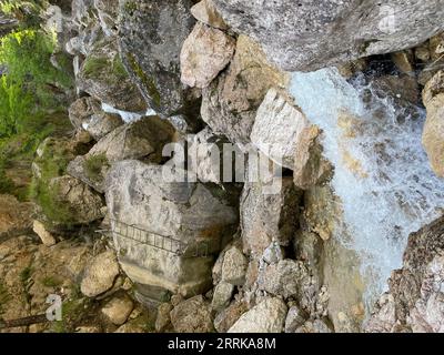 Rocce della Val cura, gola, Lago di Caldonazzo in Trentino, Lago di Caldonazzo, Valle del Suganertal, Valsugana, Lago di Levico, lago di Levico, natura, acqua, montagna, attività, Caldonazzo, Trentino alto Adige, Italia Foto Stock