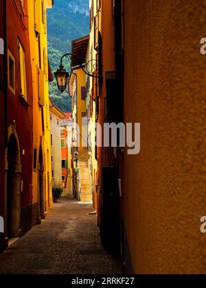 Atmosfera pomeridiana a Riva del Garda. Foto Stock