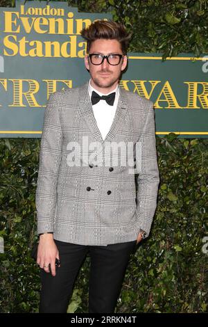 Henry Holland partecipa ai London Evening Standard Theatre Awards al Theatre Royal di Londra. Foto Stock