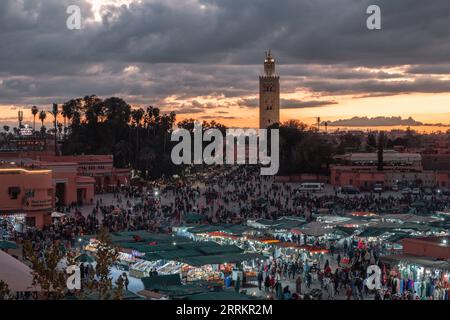 Marocco, Marrakech - Djamaa-El-Fna (Piazza dei giocolieri) Foto Stock
