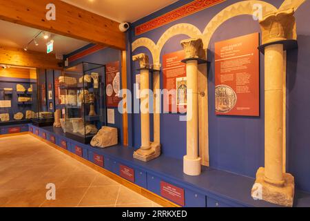 Inghilterra, Dorset, Shaftesbury, Shaftesbury Abbey, Abbey Museum, Vista interna Foto Stock