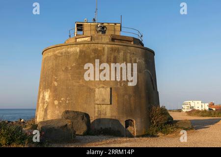 Inghilterra, Sussex, East Sussex, Eastbourne, Sovereign Harbour, Martello Tower numero 66 Foto Stock