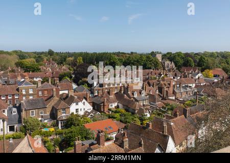 Inghilterra, Kent, Sandwich, Vista della città dalla Chiesa di San Pietro Foto Stock