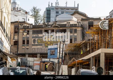 Il famoso Gran Teatro Cervantes in stile Art Deco nel centro di Tangeri, risalente al periodo coloniale, in Marocco Foto Stock