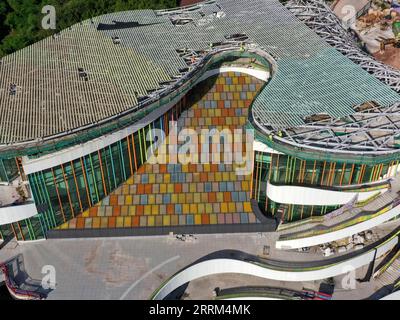 220930 -- CHONGQING, 30 settembre 2022 -- foto aerea scattata il 29 settembre 2022 mostra il cantiere di un centro di attività giovanile nel comune di Chongqing della Cina sud-occidentale. La costruzione di un centro di attività giovanili, che copre un'area di circa 150 mu 10 ettari, è andata liscia a Chongqing. CHINA-CHONGQING-CENTRO DI ATTIVITÀ GIOVANILE-COSTRUZIONE CN WANGXQUANCHAO PUBLICATIONXNOTXINXCHN Foto Stock