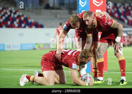 Wakefield, Regno Unito. 8 settembre 2023. BE Well Support Stadium, Wakefield, West Yorkshire, 8 settembre 2023. Betfred Super League Wakefield Trinity vs Catalans Dragons Adam Keighran di Catalans Dragons segna la meta contro Wakefield Trinity Credit: Touchlinepics/Alamy Live News Foto Stock