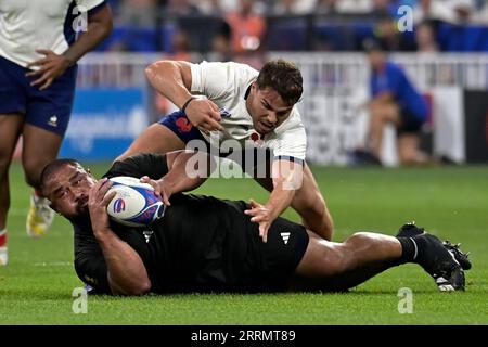 Julien Mattia/le Pictorium - partita di apertura della Coppa del mondo di rugby Francia, nuova Zelanda. , . Francia/Seine-Saint-Denis/Saint-Denis - Antoine Dupont (C) alla partita di apertura della Coppa del mondo di rugby 2023 tra gli All-Blacks e il XV de France, allo Stade de France, 8 settembre 2023. Crediti: LE PICTORIUM/Alamy Live News Foto Stock