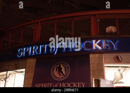 Toronto, ONTARIO, Canada – 3 settembre 2023: Visita il cartello del museo Spirit of Hockey a Toronto Foto Stock