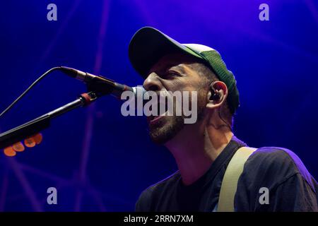 Bergamo, Italia. 8 settembre 2023. Giancane durante Giancane - tutto male tour estivo 2023, cantante italiano Concerto di musica a Bergamo, Italia, 08 settembre 2023 crediti: Agenzia fotografica indipendente/Alamy Live News Foto Stock