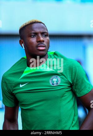 UYO, NIGERIA - 8 SETTEMBRE: Victor Osimhen dei Super Eagles durante una sezione di allenamento in preparazione delle qualificazioni alla Coppa d'Africa 2023 ( Foto Stock