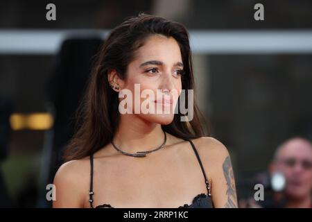 Claudia Lagona, alias Levante, partecipa a un Red carpet per il film "Hors-Saison (fuori stagione)" al 80° Festival Internazionale del Cinema di Venezia a settembre Foto Stock